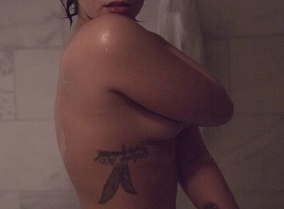 Demi Lovato Naked