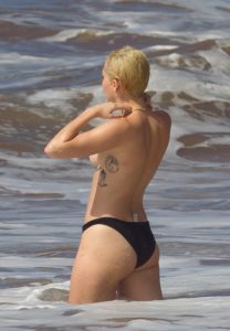 Miley Cyrus Beach Topless